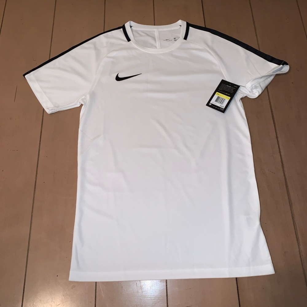 White Nike Drifit Tee NWT